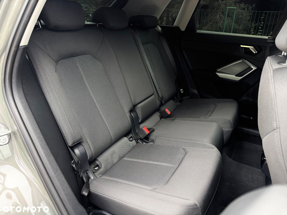 Audi Q3 35 TFSI S tronic - 32