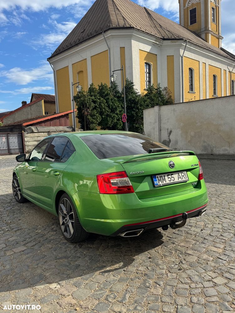 Skoda Octavia 2.0 TSI RS - 8