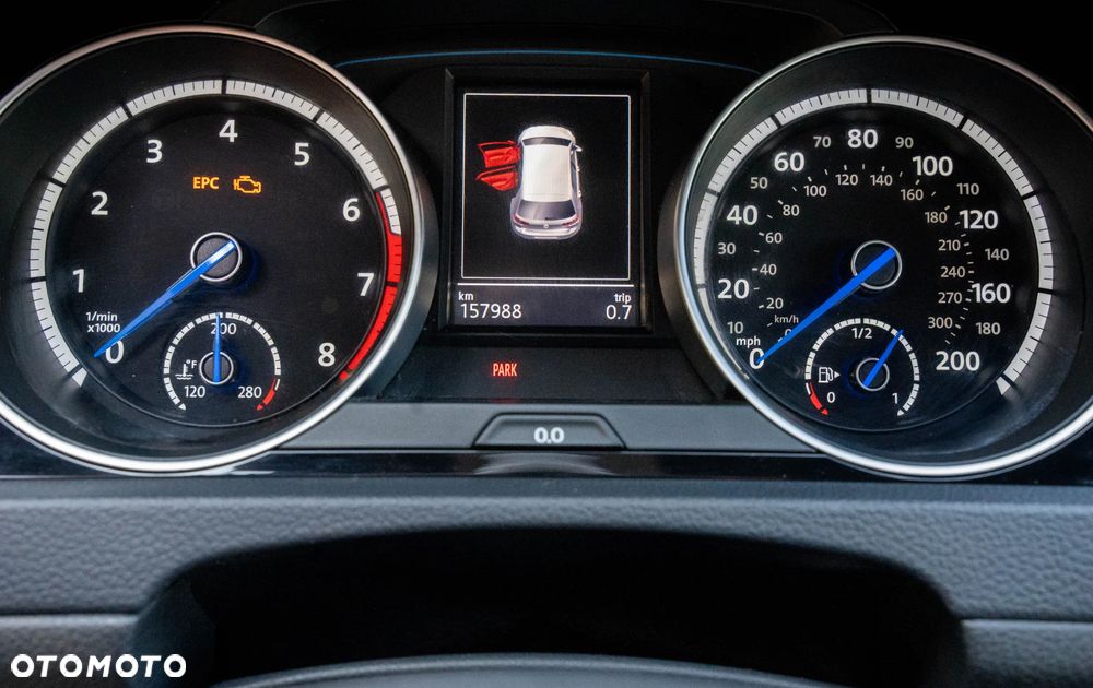 Volkswagen Golf - 15