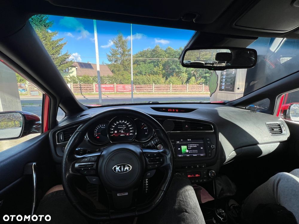 Kia Ceed 1.6 T-GDI GT - 7