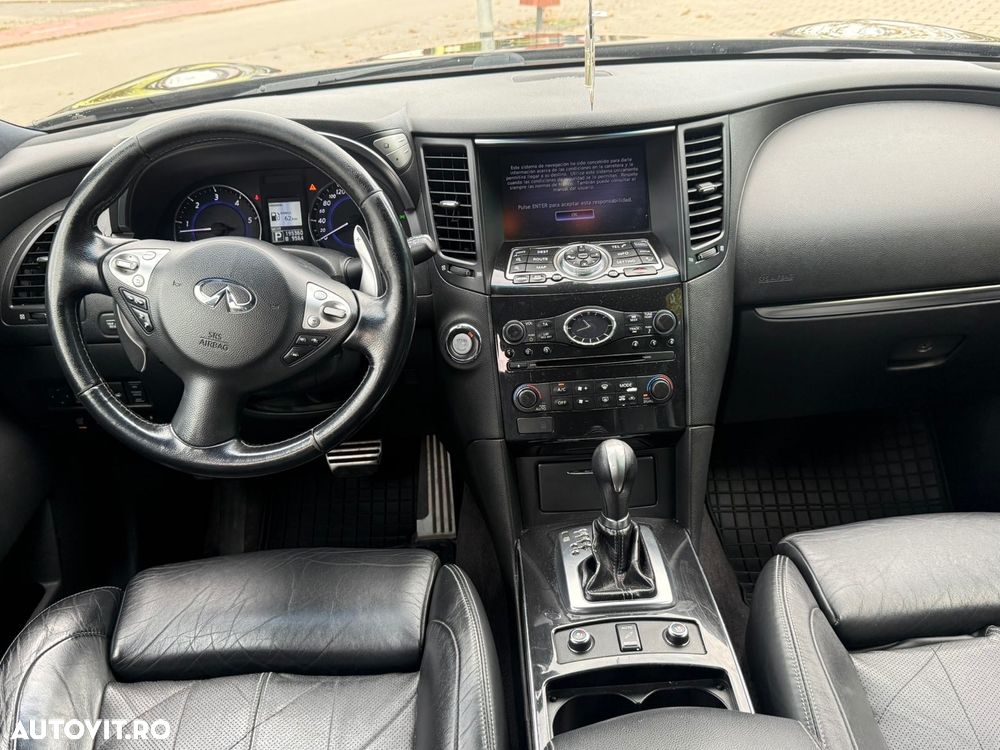 Infiniti FX 30 FX30d 3.0d V6 S AWD - 7