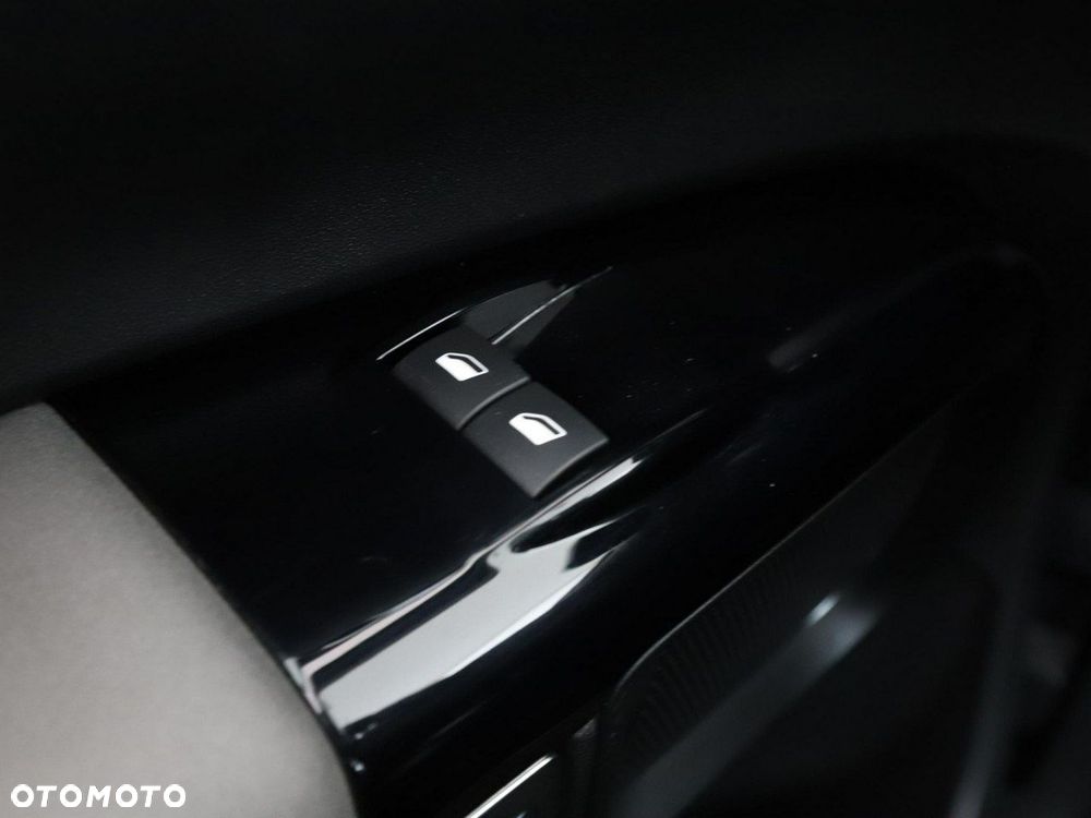 Citroën C4 Cactus 1.2 PureTech Shine S&S EAT6 - 37