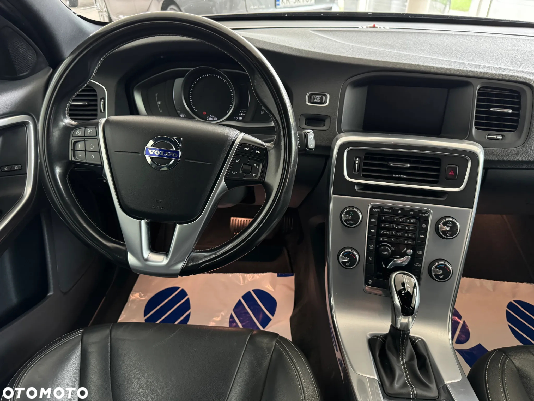 Volvo V60 D3 Geartronic Kinetic - 25