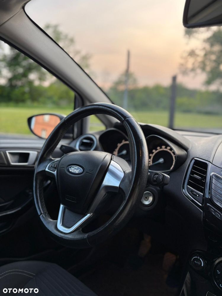 Ford Fiesta 1.0 EcoBoost Titanium ASS - 4