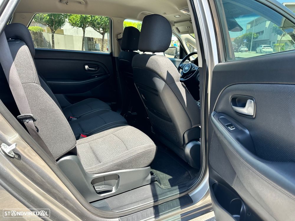 Kia Carens 1.7 CRDi ISG TX - 29
