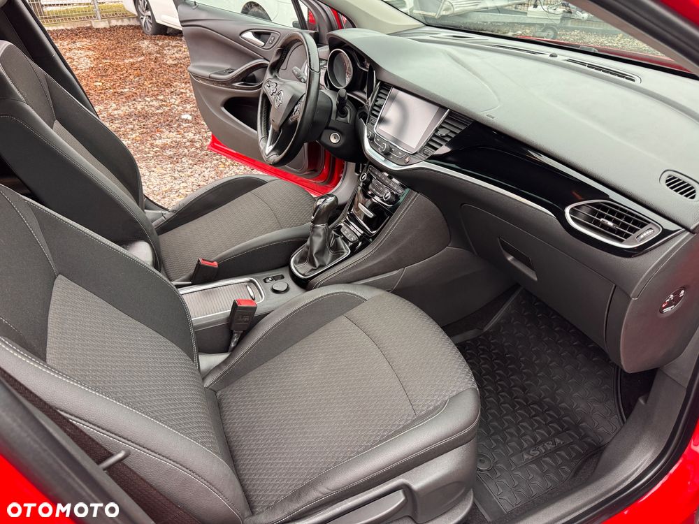 Opel Astra 1.4 Turbo Innovation - 33