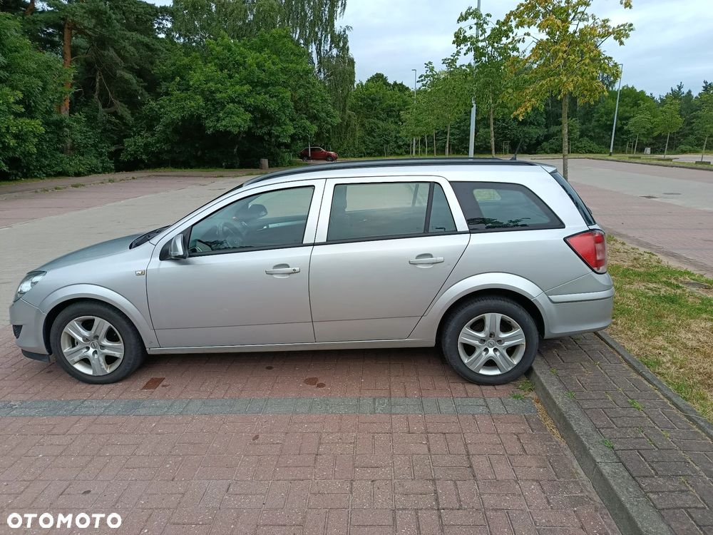 Opel Astra 1.7 CDTI - 10