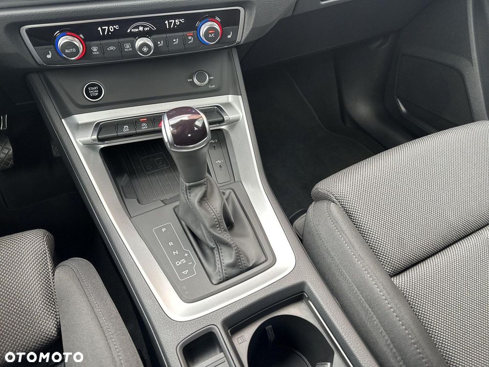 Audi Q3 35 TFSI S tronic - 14