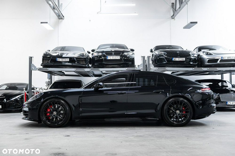 Porsche Panamera - 8