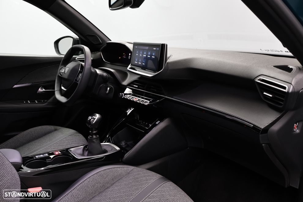 Peugeot 2008 1.2 PureTech Allure - 20