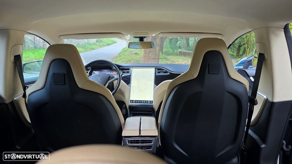 Tesla Model S 85 Perfomance - 11