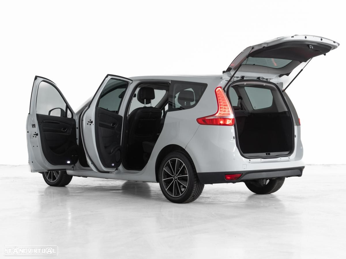 Renault Mégane Scénic - 5