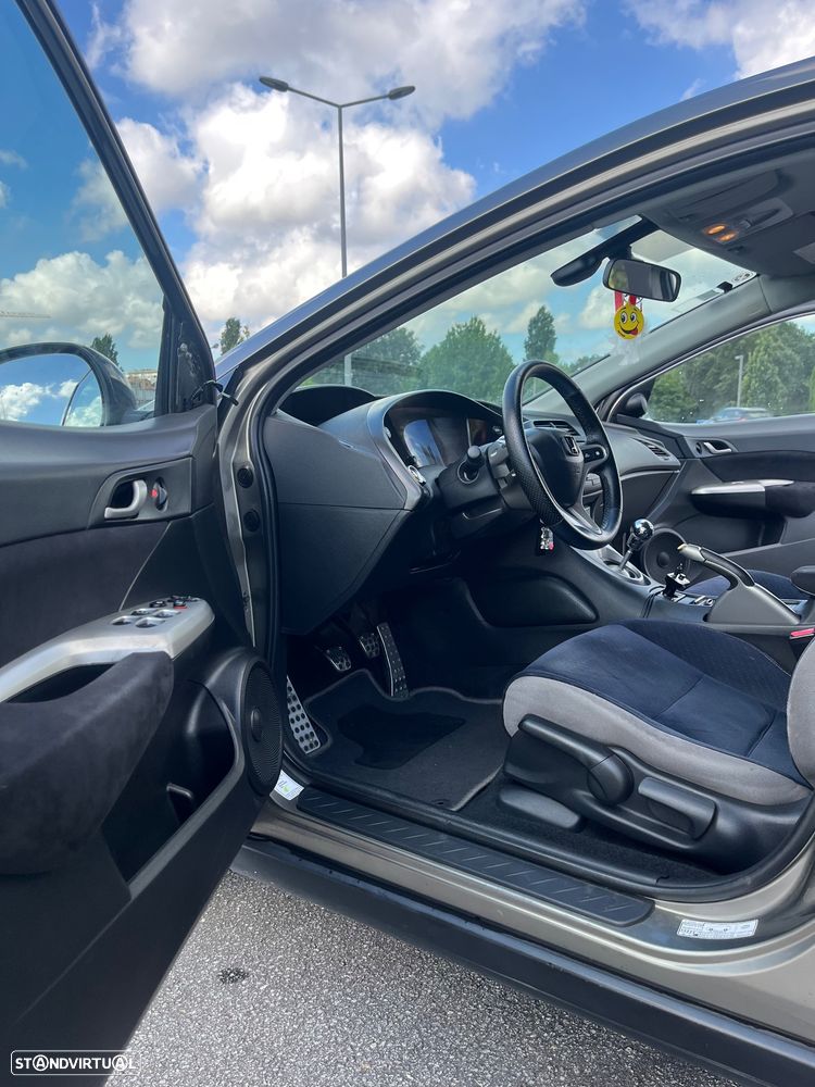 Honda Civic 1.4 Comfort - 13