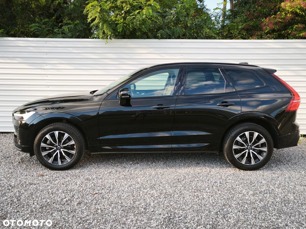 Volvo XC 60 B4 B Plus Dark - 27