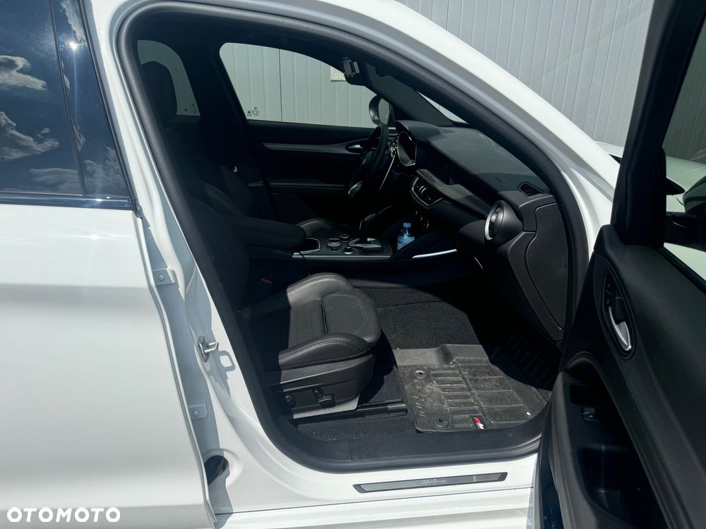 Alfa Romeo Stelvio 2.0 Turbo Veloce Q4 - 7