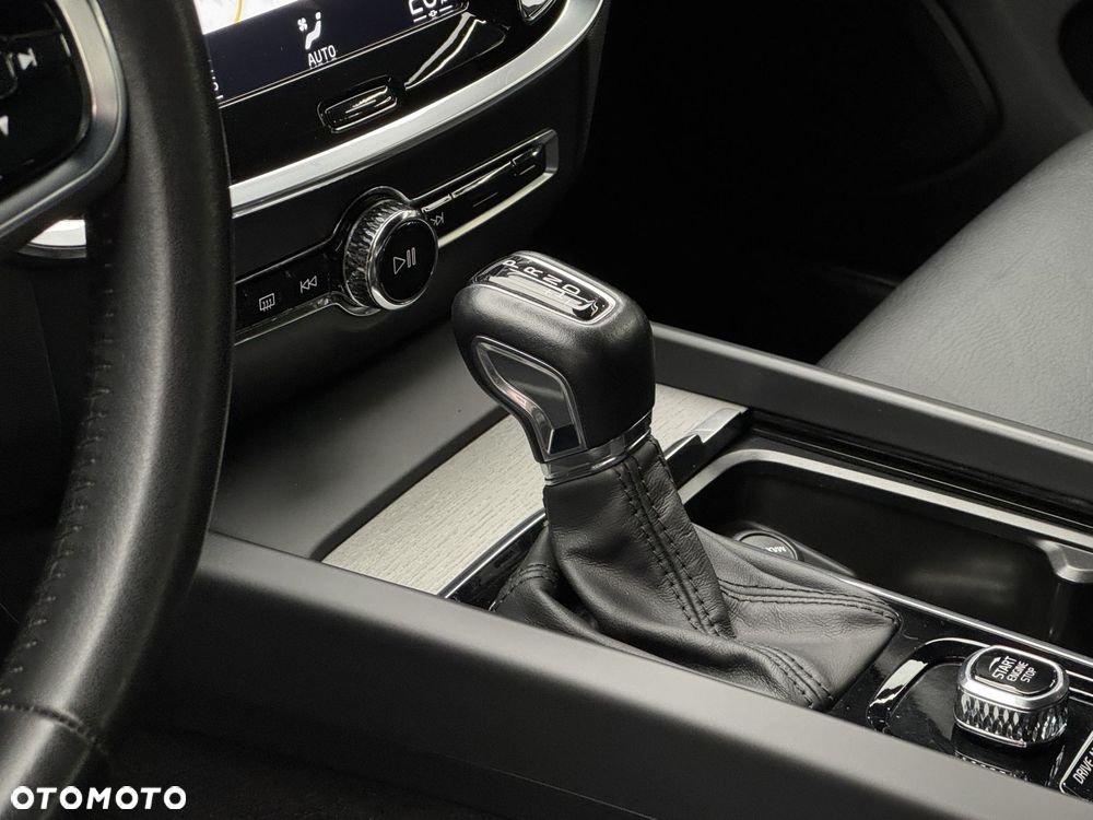 Volvo V60 D4 Inscription - 11