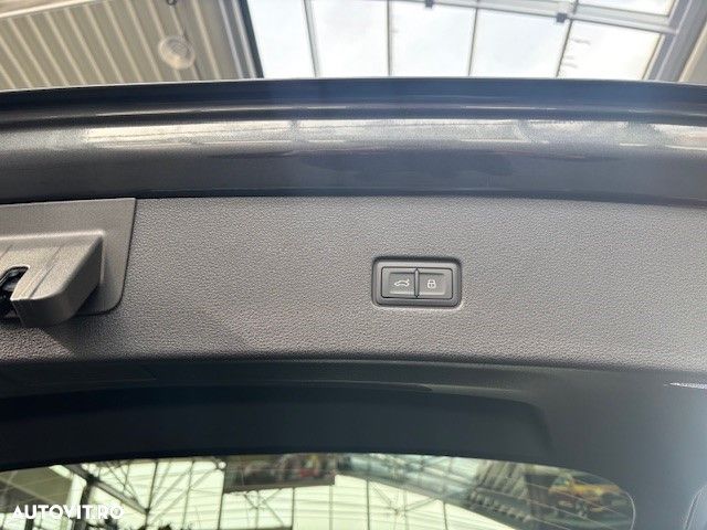 Audi Q8 50 TDI quattro Tiptronic MHEV - 13