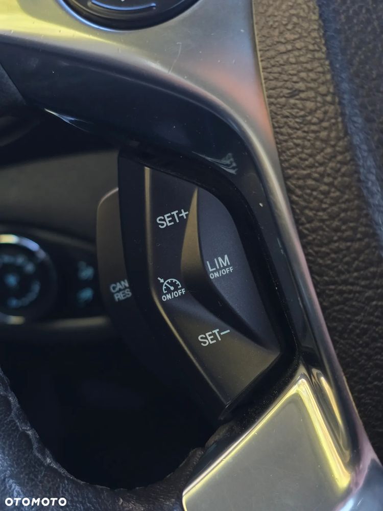 Ford Tourneo Connect 1.5 TDCi Start-Stop Titanium - 32