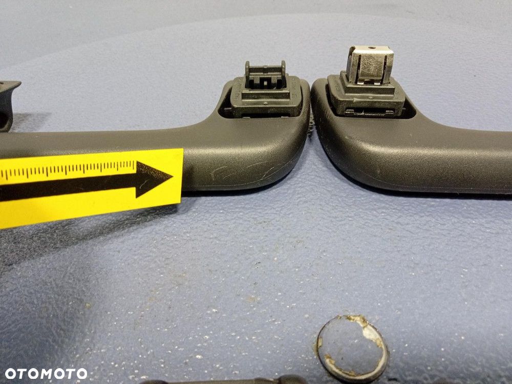 AUDI SQ8 Q8 4M8 KOMPLET CZARNYCH RĄCZEK PODSUFITKI 8W0857607 - 5