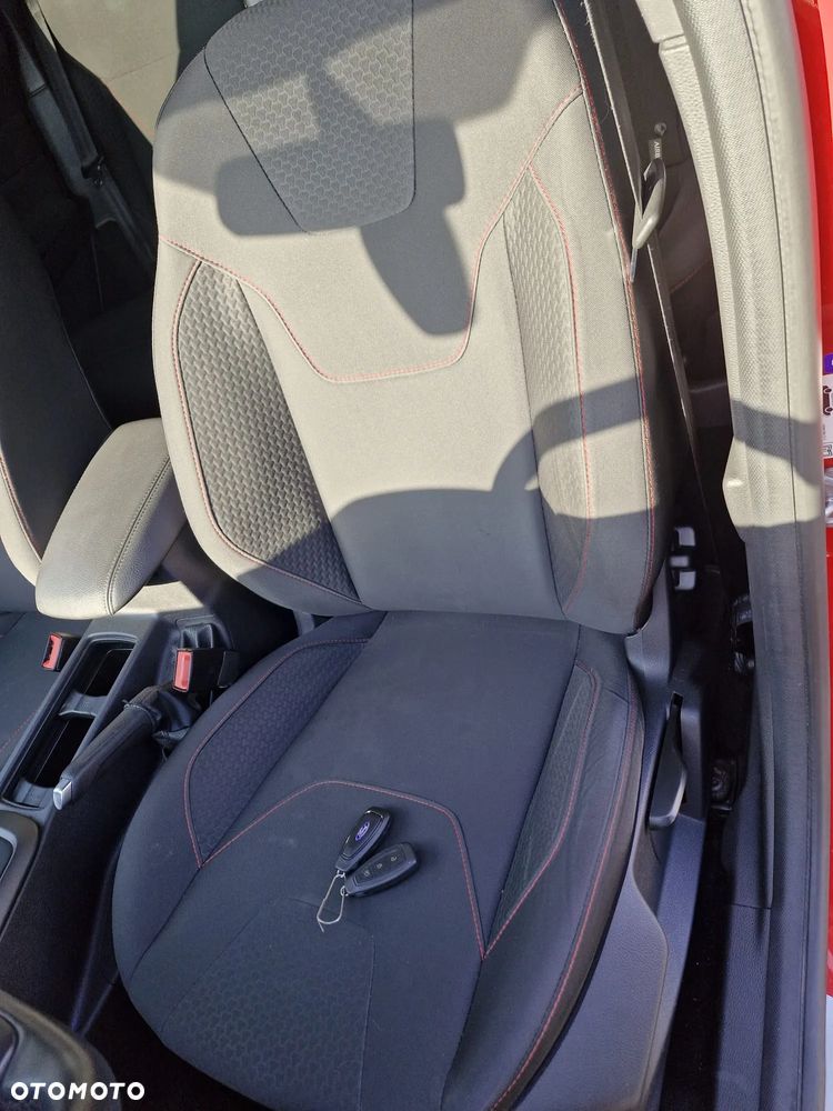 Ford Focus 1.0 EcoBoost ST-Line - 11