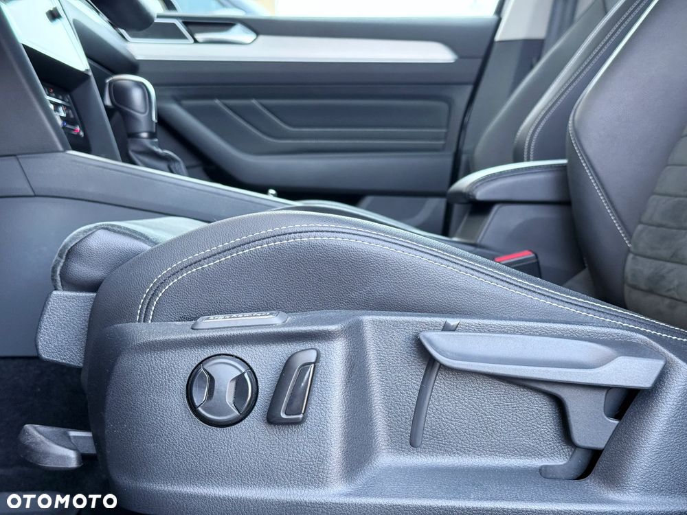 Volkswagen Passat Variant 2.0 TDI EVO Elegance DSG - 27