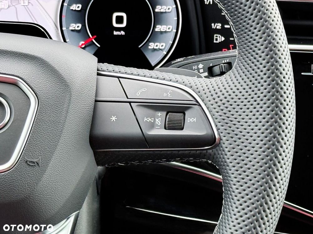 Audi SQ8 - 25