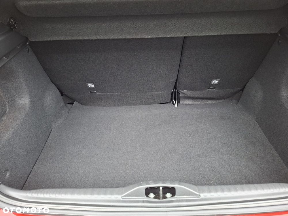 Citroën C3 1.2 PureTech Shine EAT6 - 27