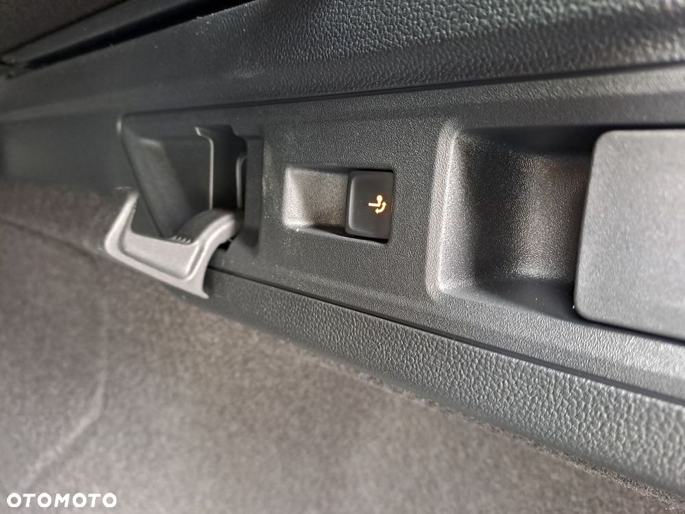 Skoda Superb 2.0 TDI SCR 4x4 Sportline DSG - 11