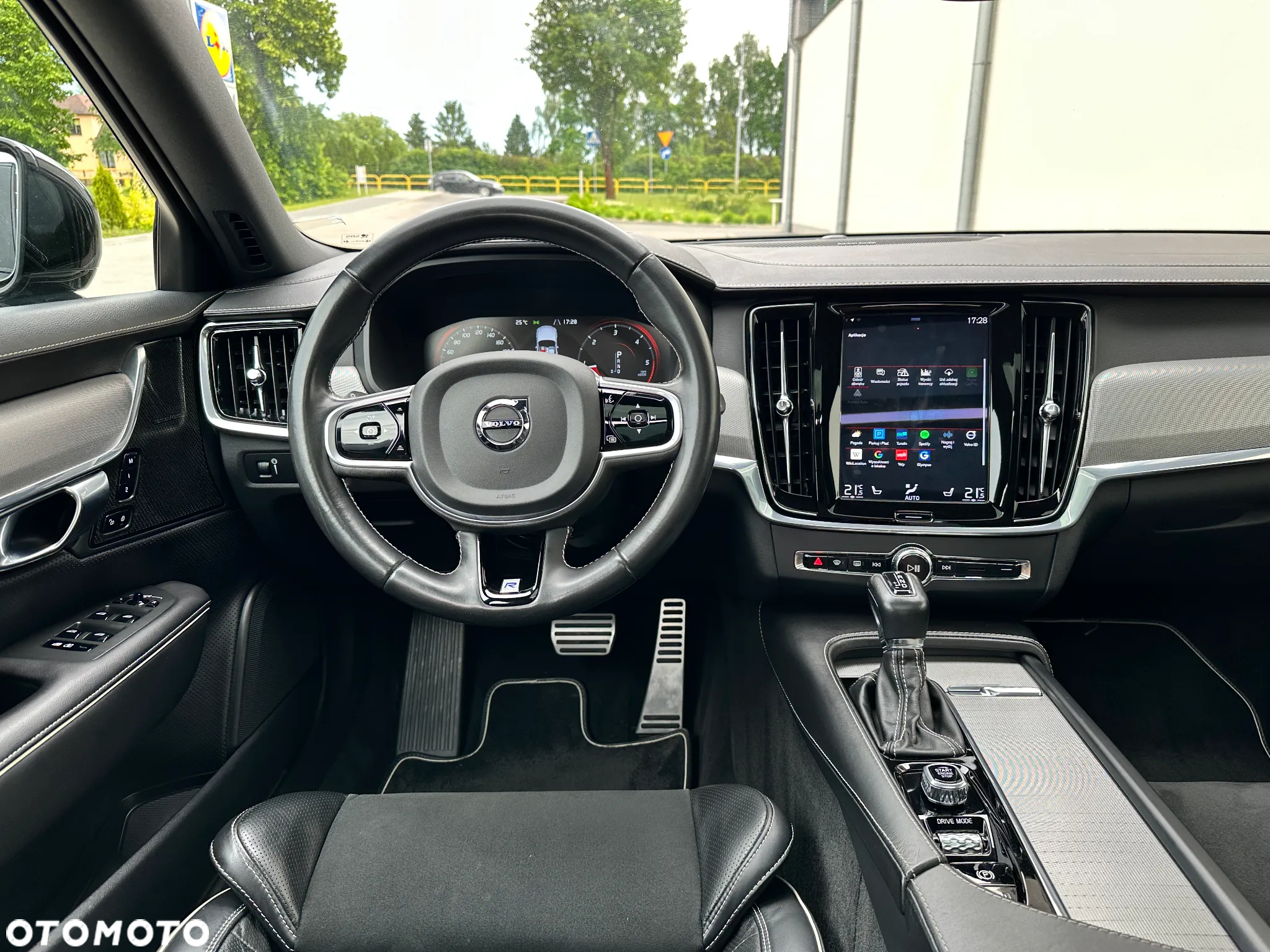 Volvo V90 D5 AWD Geartronic R Design - 20