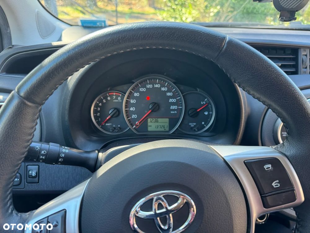 Toyota Yaris - 8