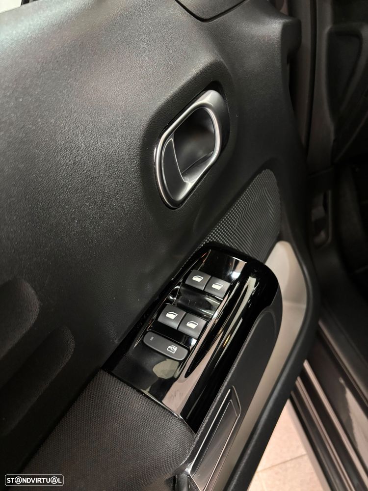 Citroën C3 1.2 PureTech Shine - 12