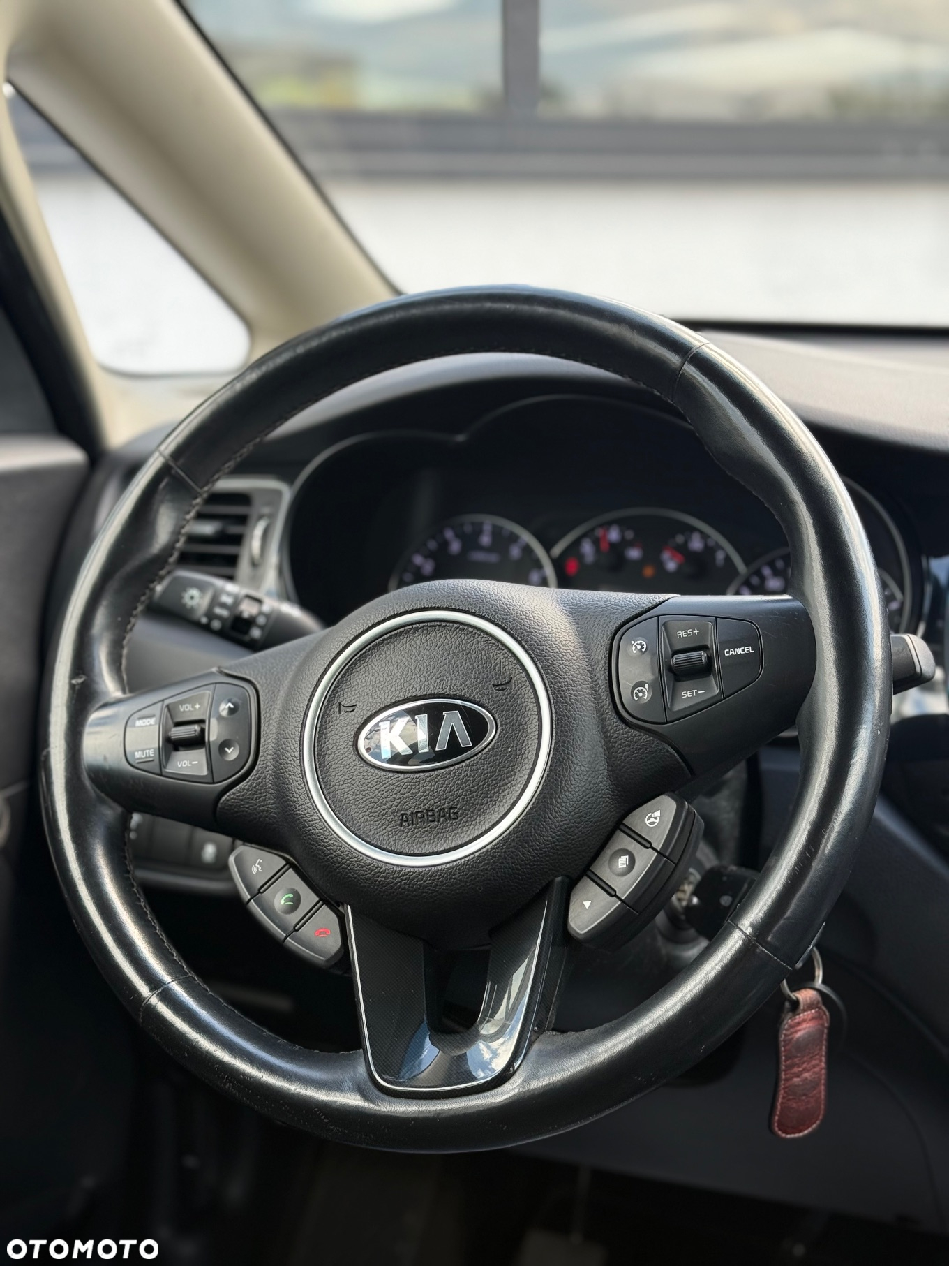 Kia Carens 1.6 GDI Business Line 7os EU6 - 18