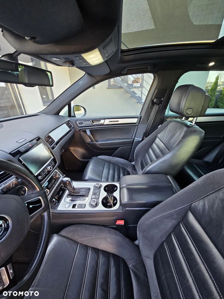 Volkswagen Touareg 3.0 V6 TDI BMT - 11