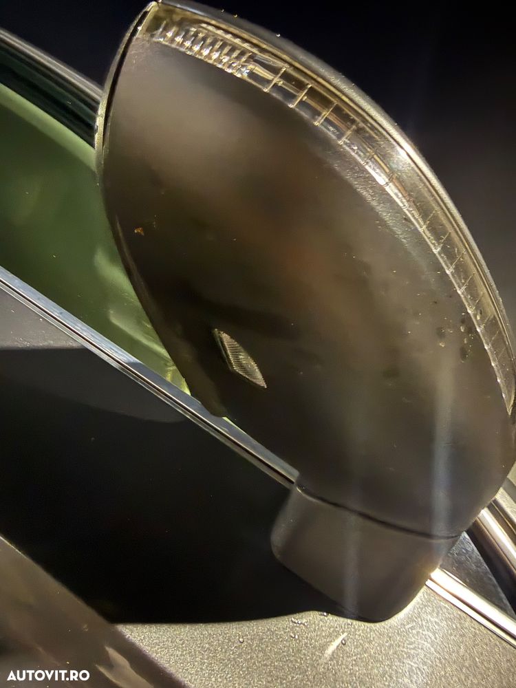 Volkswagen Passat 2.0 TDI SCR 4Motion DSG Comfortline - 19