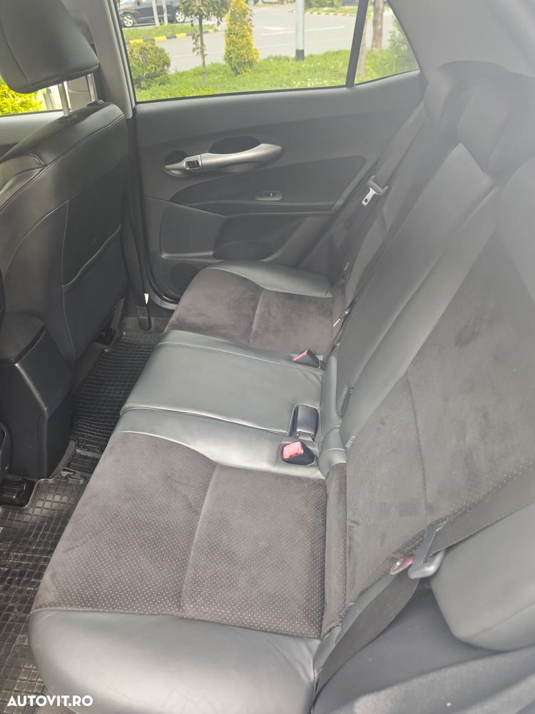 Toyota Auris - 9
