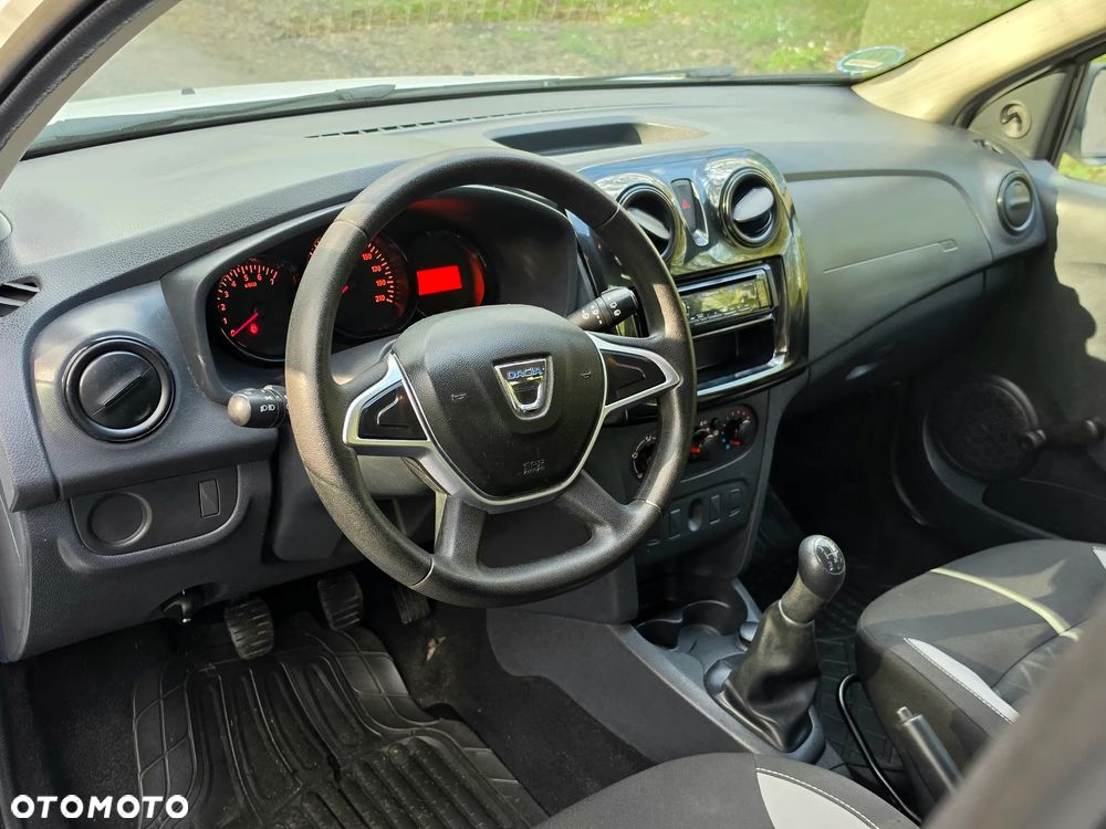Dacia Sandero - 5