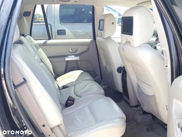 Volvo XC 90 4.4 V8 AWD Momentum - 6