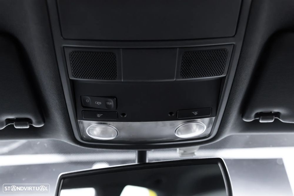 VW Golf 2.0 GTI DSG - 23