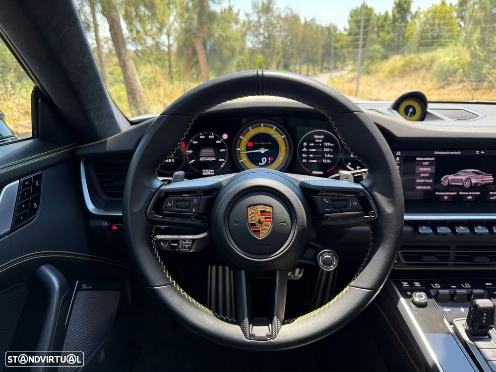 Porsche 911 (992) Turbo S - 31