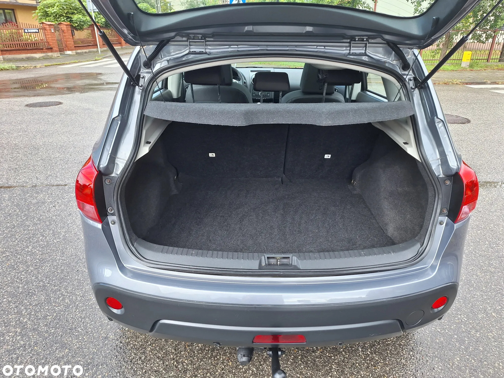 Nissan Qashqai - 25