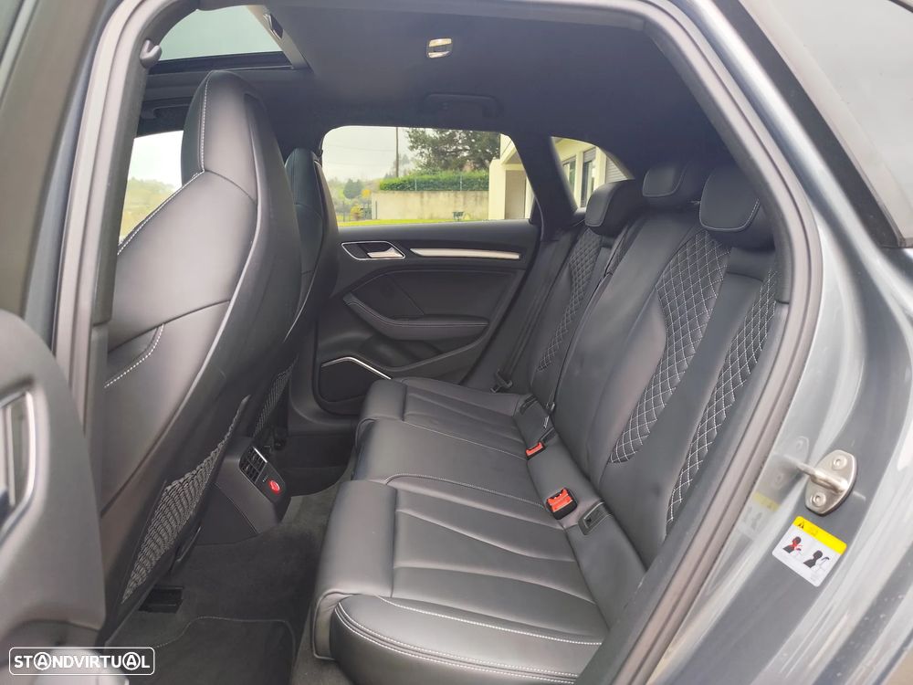 Audi S3 Sportback 2.0 TFSi quattro S tronic - 11