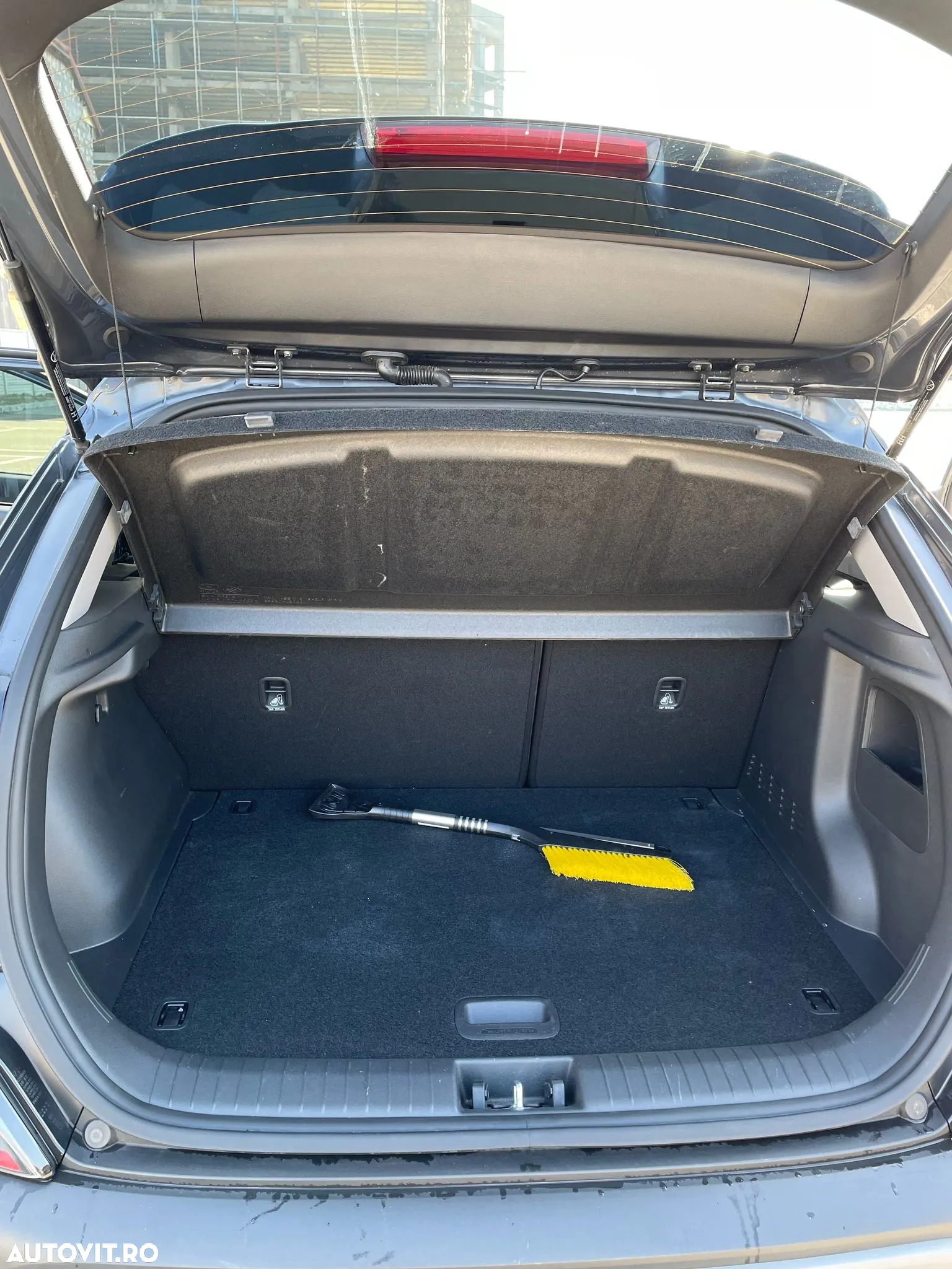Hyundai KONA - 6