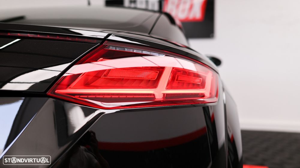 Audi TT Coupé 2.0 TFSI S-line - 32