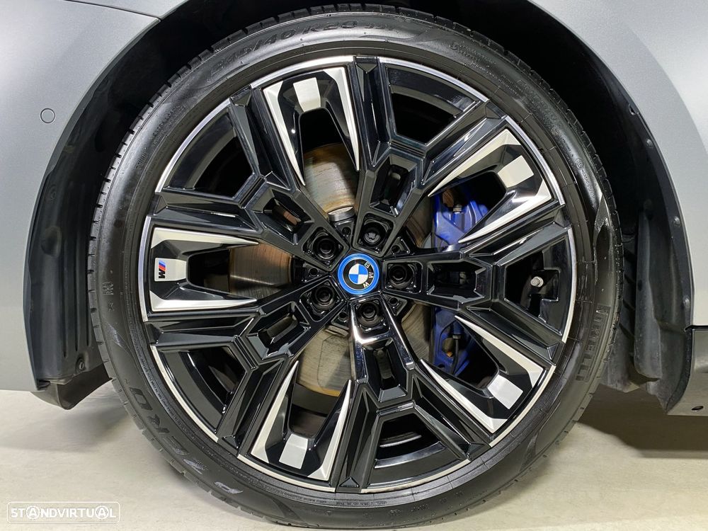 BMW i5 M60 xDrive Pack Desportivo M Pro - 25