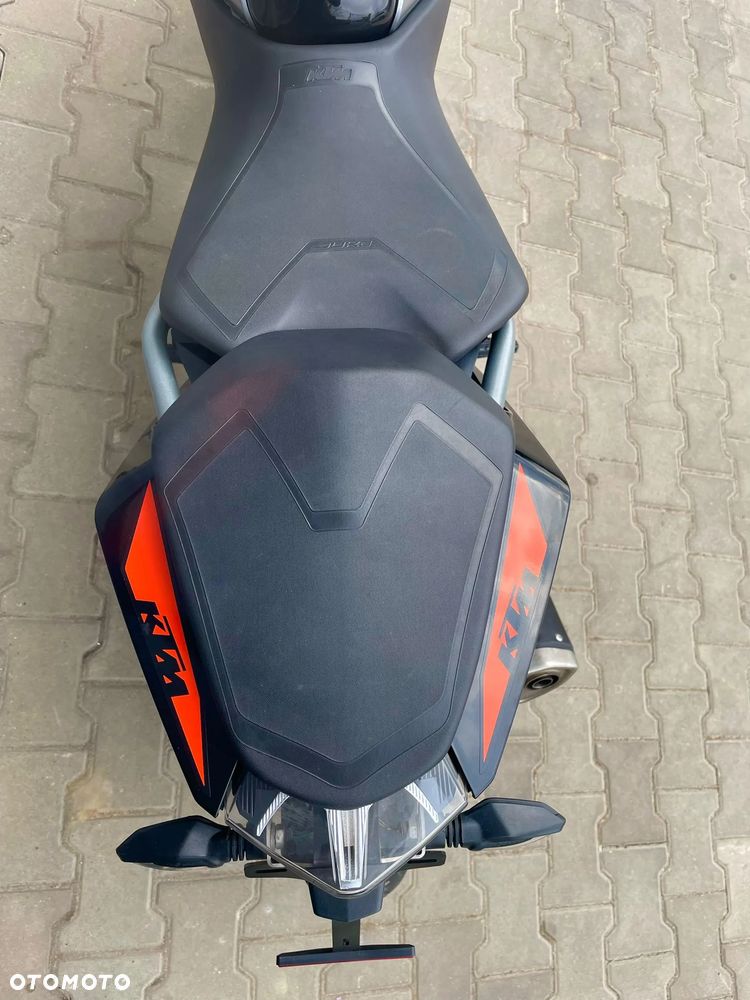 KTM Duke - 16