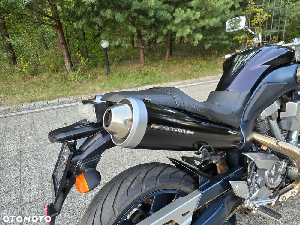 Yamaha MT - 28