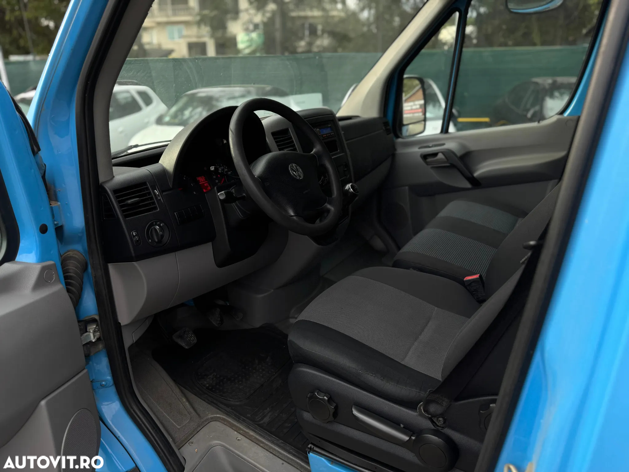 Volkswagen CRAFTER - 2