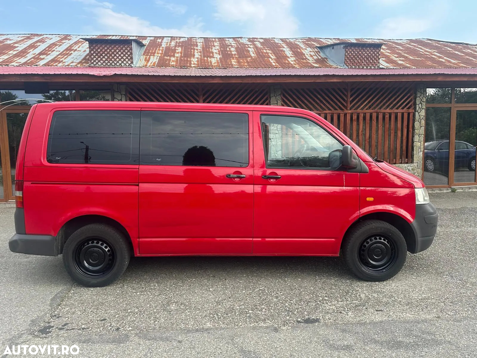 Volkswagen Transporter - 2
