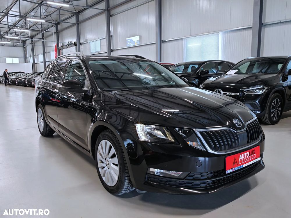 Skoda Octavia 1.6 TDI DSG Ambition - 2