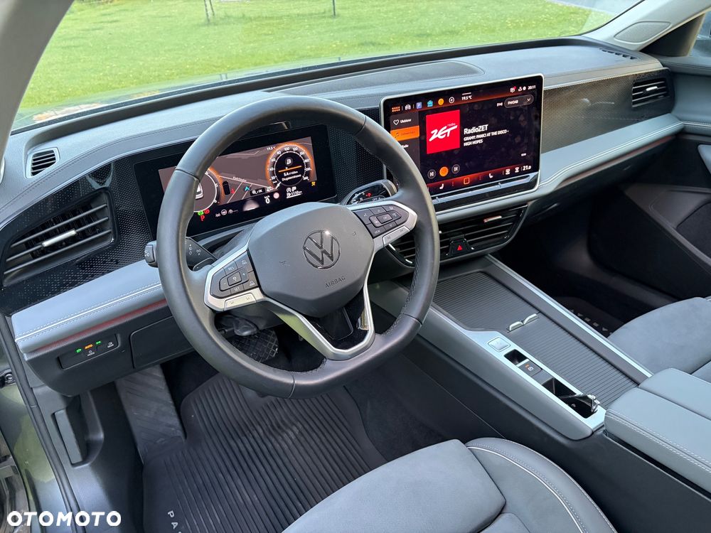 Volkswagen Passat - 17